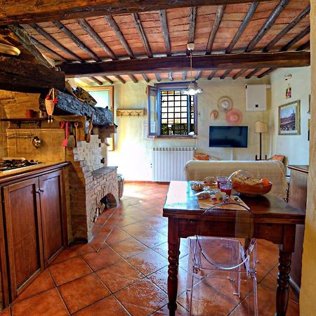 Апартаменты Molino Delle Fate Сиена Экстерьер фото
