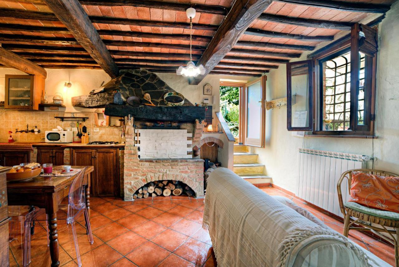 Апартаменты Molino Delle Fate Сиена Экстерьер фото
